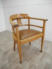 Poltrona antica con braccioli