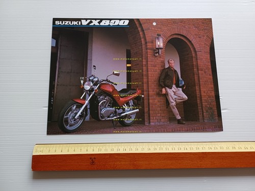 Suzuki 800 depliant - suzuki,