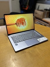 ASUS VivoBook X403FA –