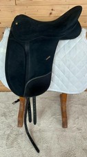 Sella da dressage Wintec Pro nera 17" CAIR - gola intercambiabile