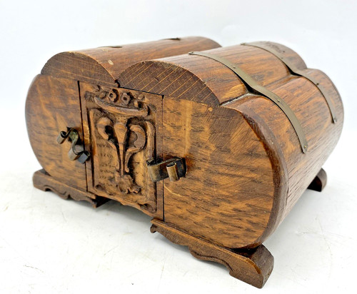 Antica scatola porta liquori