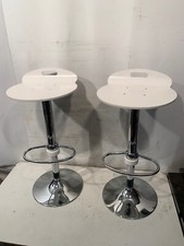 Set n.4 sgabelli girevoli