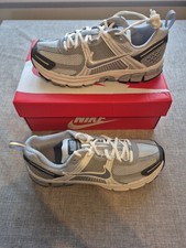 Nike Zoom Vomero 5 Pure