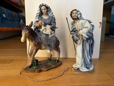 Statue presepe Maria