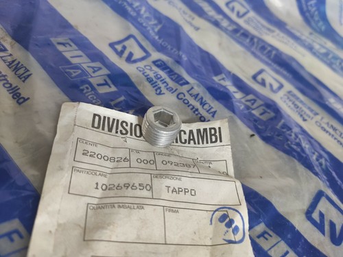 Tappo cambio pompa acqua - cambio,
