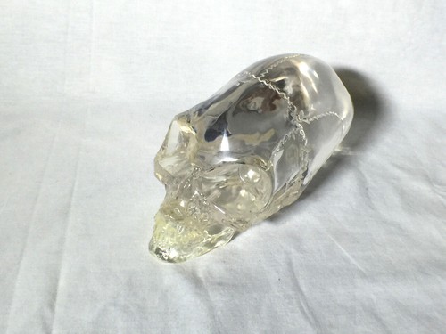 Indiana jones alien crystal - alien,