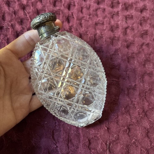 Antico flacone porta profumo