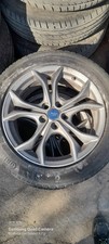 Cerchio in lega Ford Focus 2018–2024 a 5 razze Magnetite originale Con Gomma 