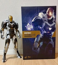 1/6 Hot Toys Iron Man Mark 39 (Starboost)