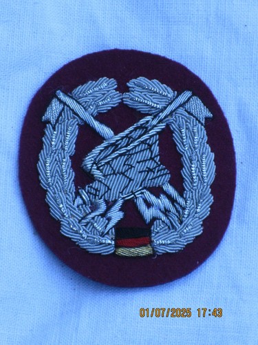 Distintivo berretto - da,
