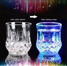 BICCHIERE LUMINOSO CON LUCE