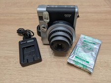 Fujifilm Instax Mini 90 Neo Classic fotocamera pellicola istantanea con caricatore e pellicola