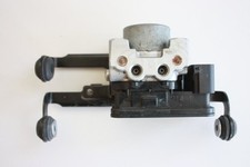 POMPA ABS TRIUMPH STREET