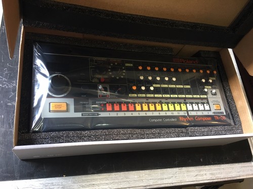 Roland rhythm performer - rhythm,