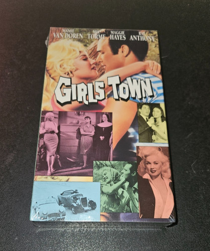 Girls town mamie - girls,