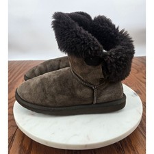 Ugg Bailey Button II In