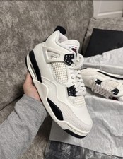 Air Jordan 4 Retro Flight Club