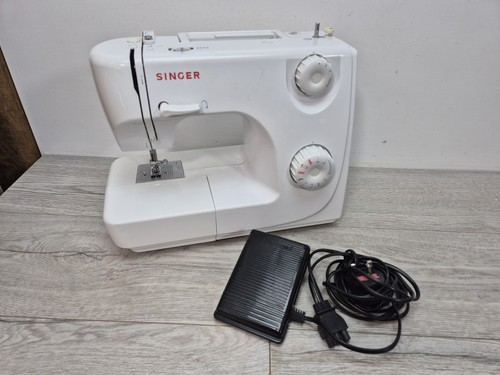 Singer 8280 sewing machine - singer,