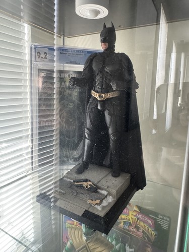 Hot toys batman - toys, il