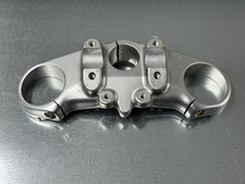 MV AGUSTA BRUTALE 910 750 989 1078  PIASTRA FORCELLA superiore