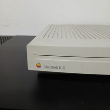 Apple Macintosh LC II Computer