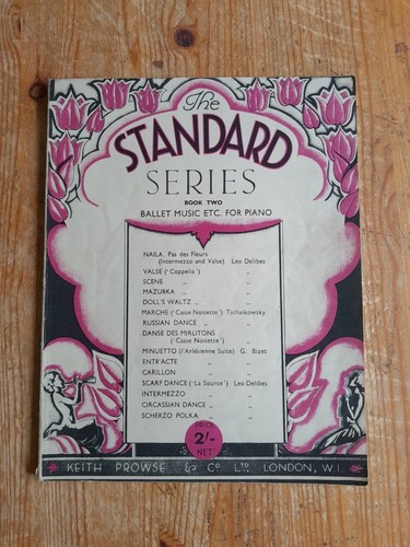 The standard series - the, libro