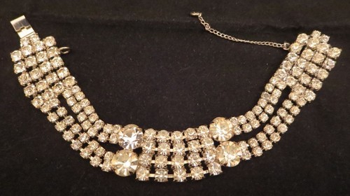 End vintage prong - end,