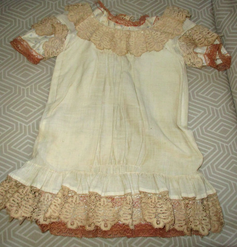 Grazioso vecchio vestito - vecchio,