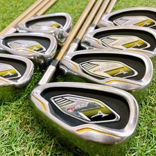 MIZUNO RV03 Set di ferri da