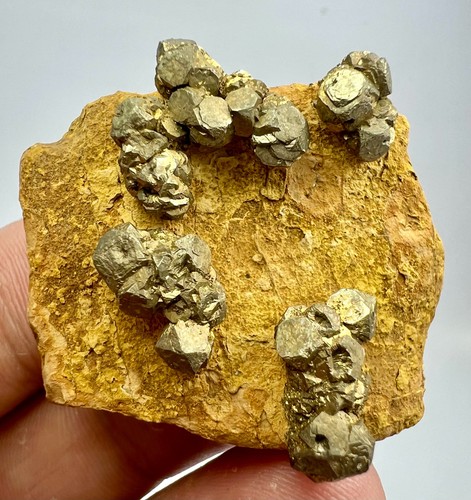 Cristalli pirite 220 su - di, ct