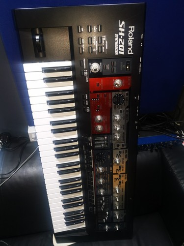Roland 201 con adattatore - sh,
