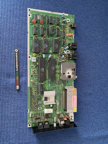 Commodore chip mos - commodore,