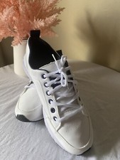 sports shoes Men Or Woman Nice
