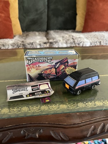 Diaclone 1984 change - 1984, "change