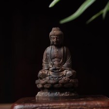 Statua Buddha seduto in legno