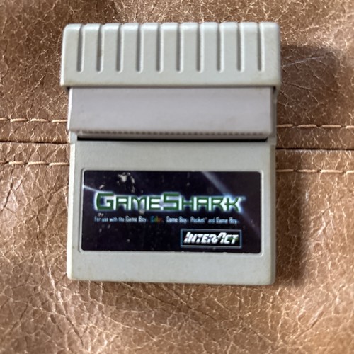 Interagire gameshark gb - interagire,