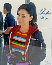 Aimee Garcia Lucifer con COA