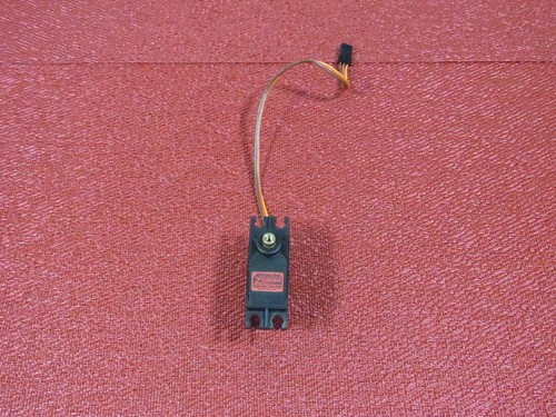 Racing z590m servo - jr,