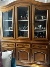 mobile soggiorno usato in legno. vetrina +angoliera+tavolo con sedie 