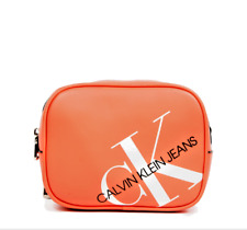 CALVIN KLEIN JEANS camera logo