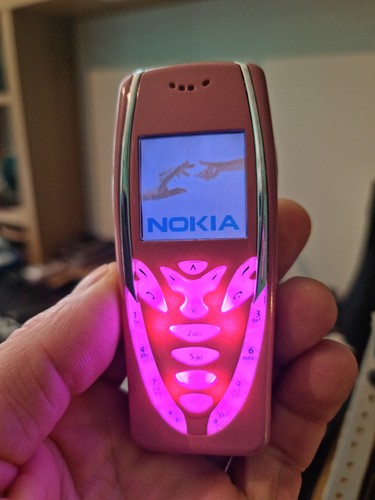 Raro telefono cellulare