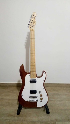 Chitarra elettrica tipo - elettrica,
