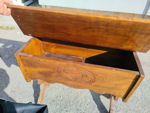 Baule con gambe legno - con,