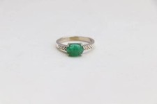 Anello di fidanzamento pietra