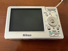 Nikon COOLPIX S1 Silver