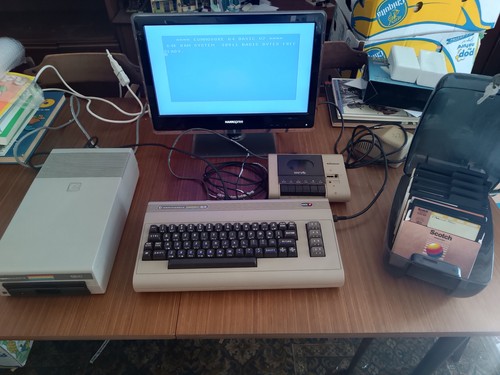 Commodore boxed bundle - commodore,