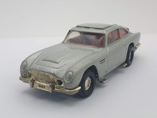 Aston Martin 007 Corgi Toys 1/38