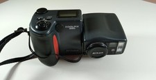 Nikon Coolpix 990 dark gray 2"