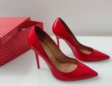 Scarpe DÉCOLLETÉ  TACCO A SPILLO VERNICE ROSSO CILIEGIA Buffalo London