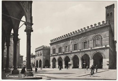 Cremona palazzo comunale - palazzo,